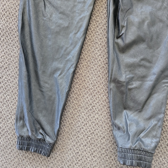 Spanx Leather Pants Small Women Brown Highrise Pull On Pocket Tapered Leg 28x29 - Picture 9 of 10
